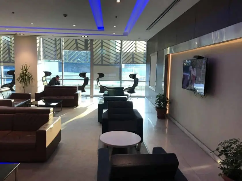 Bewertung EgyptAir Business Class A330 BKK CAI EgyptAir Lounge 2