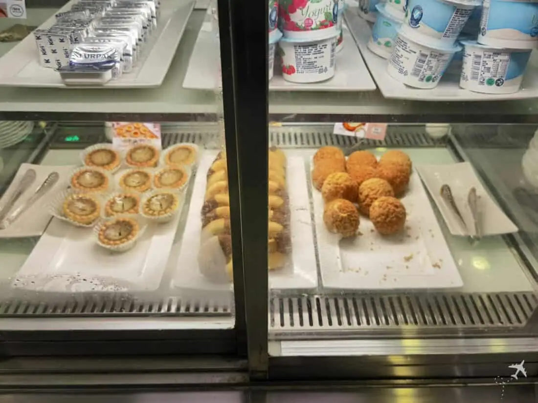 EVA Air Infinity Lounge TPE Desserts