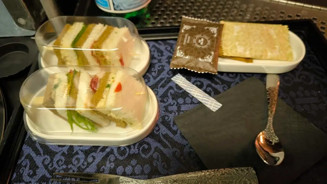 klm business snack