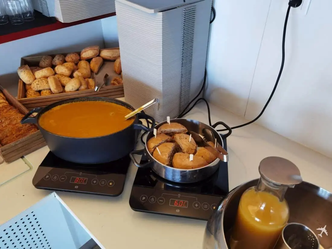 AF Biz Lounge CDG E K Suppe