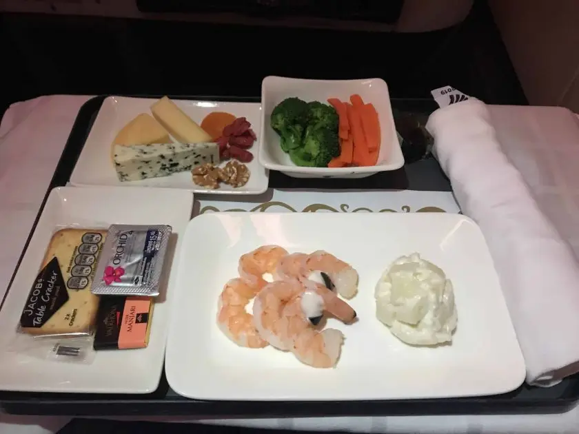 Bewertung EgyptAir Business Class A330 BKK CAI Essen Vorspeise