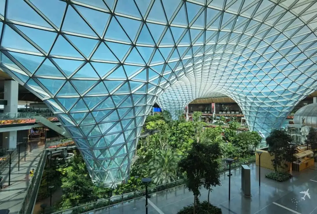 QR Al Mourjan Lounge DOH Garden Aussicht Garten
