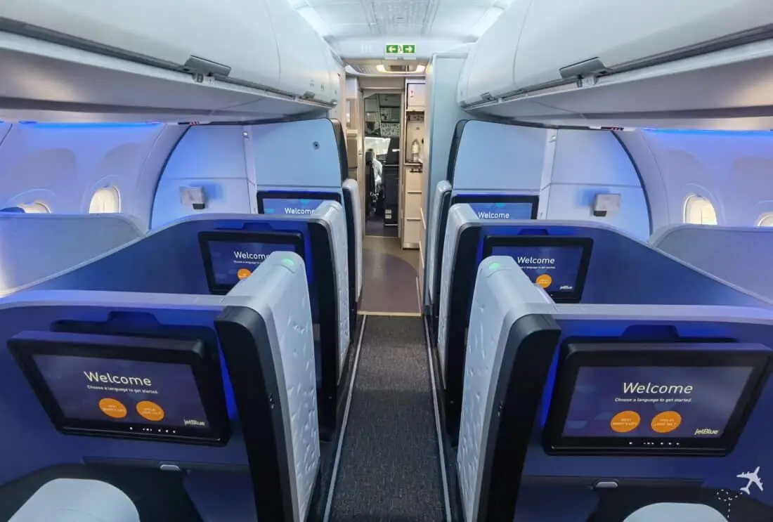 Jeblue Business A321LR Kabine nach vorne 1
