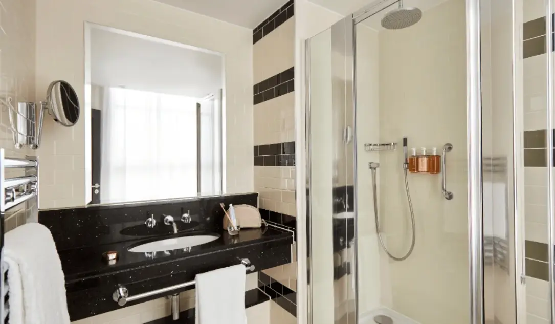 The Clermont Victoria London Bathroom