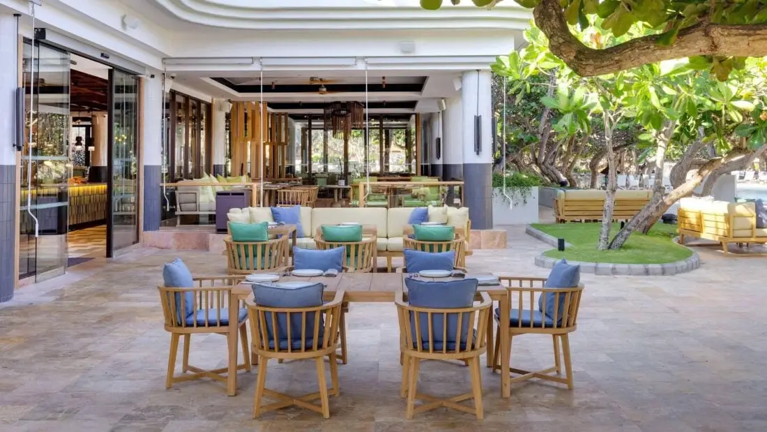 Grand Hyatt Bali Salsa Verde Seating Side View.16x9