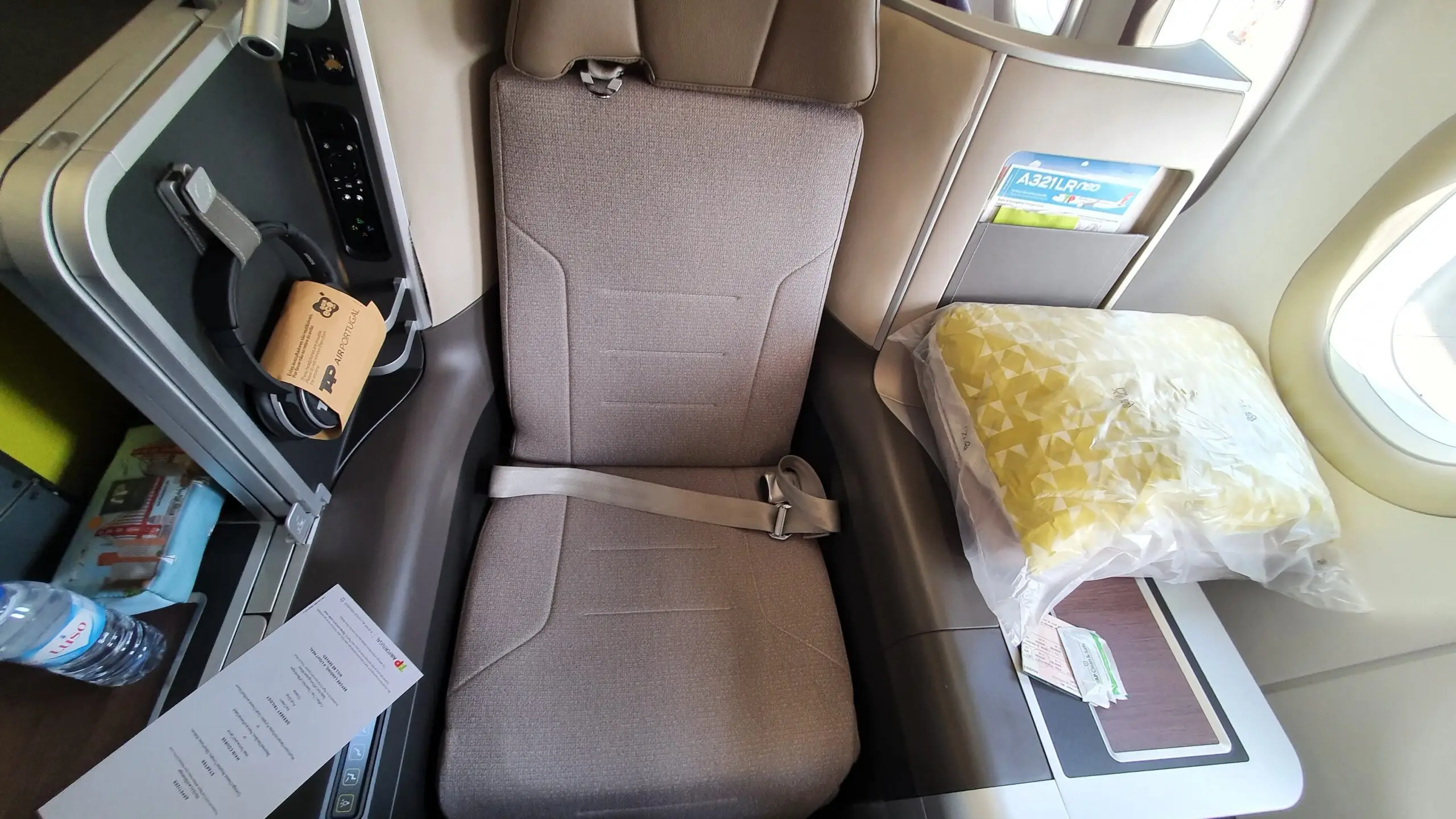 tap business throne seat a321