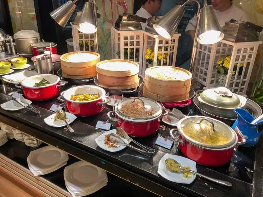 Conrad Singapore Fruehstueck Asiatisch 2