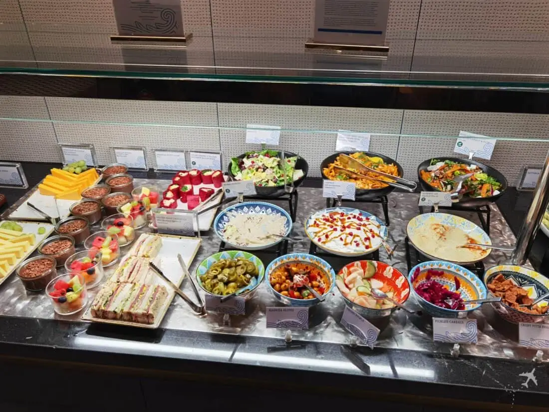 Centurion Lounge LHR Salat