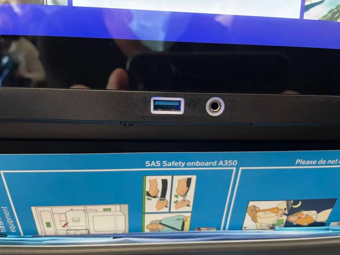 SAS Premium Economy LAX CPH Review Sitz USB Stecker 1