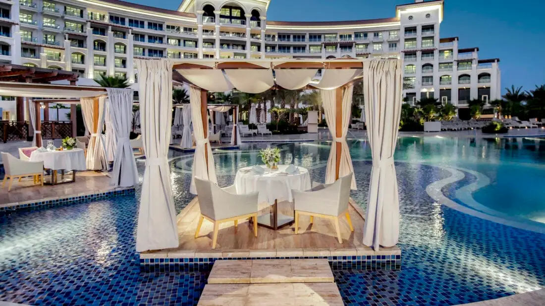 Waldorf Astoria Dubai Palm Jumeira Palm Avenue Pool Cabana HR