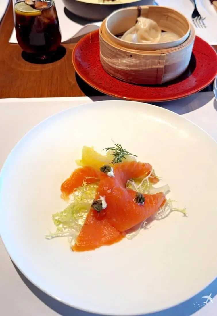 CX F Lounge The Pier HKG Lachs