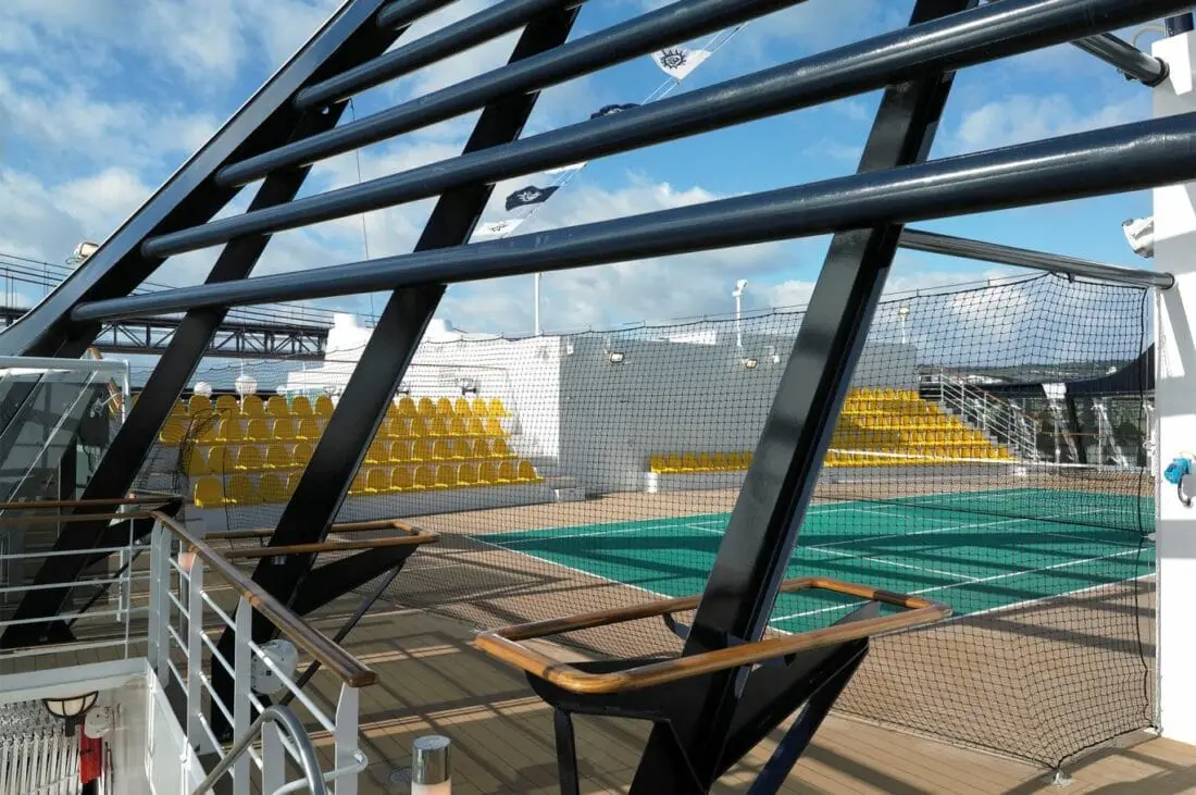 msc fantasia sport deck