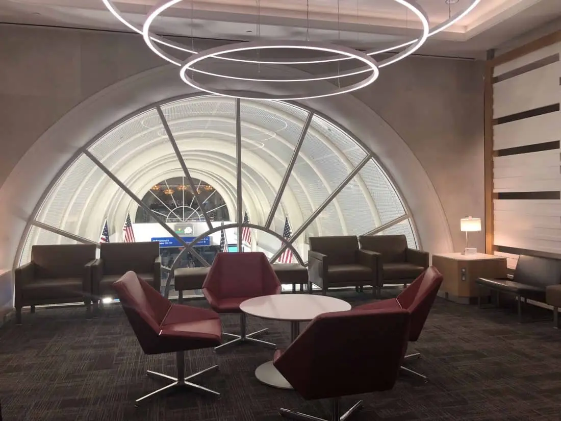 Flagship Lounge LAX Foyer