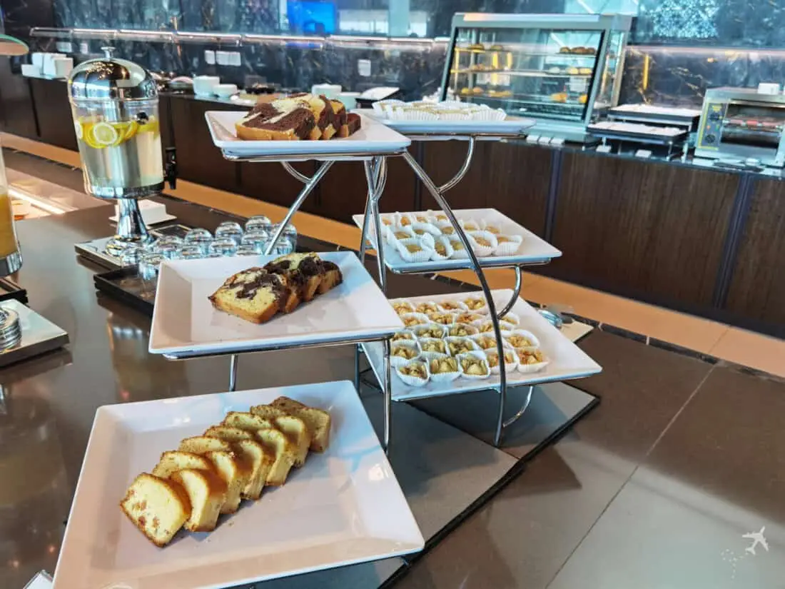 QR Al Mourjan Lounge DOH Garden Desserts