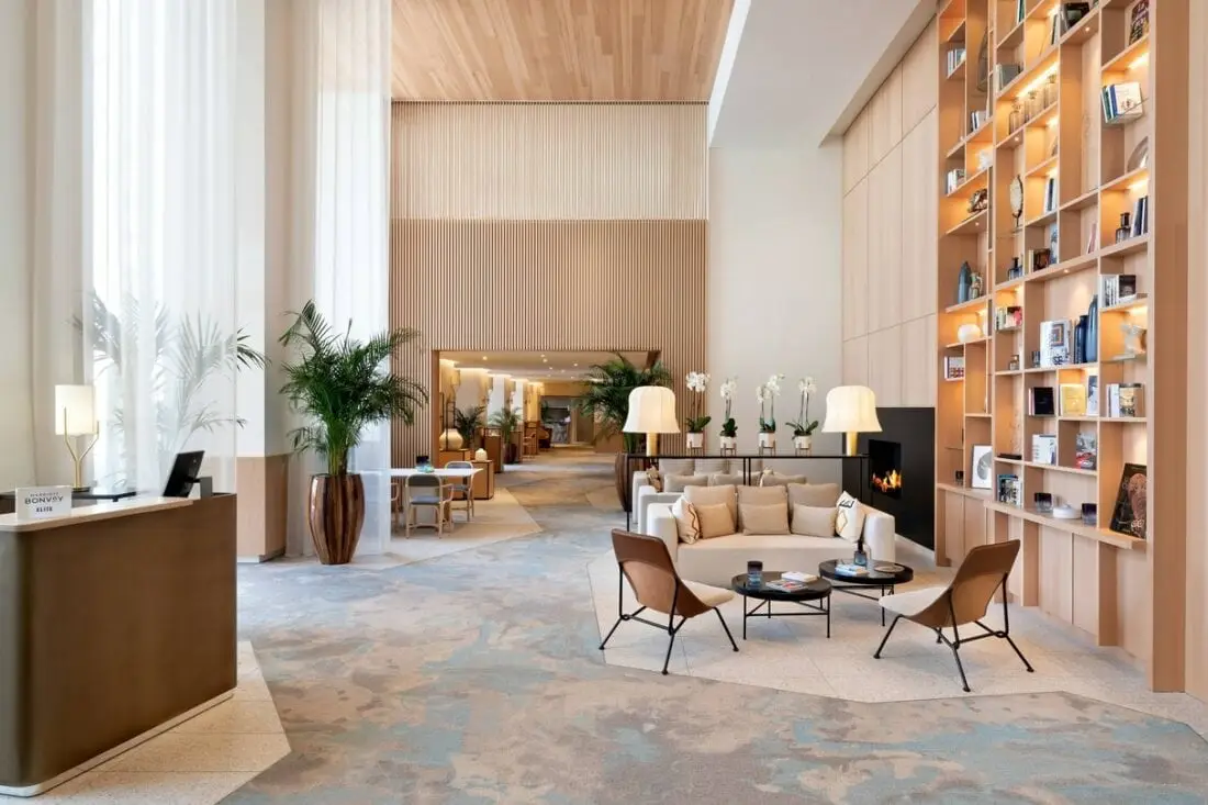 riviera marriott monaco lobby 1684 hor clsc