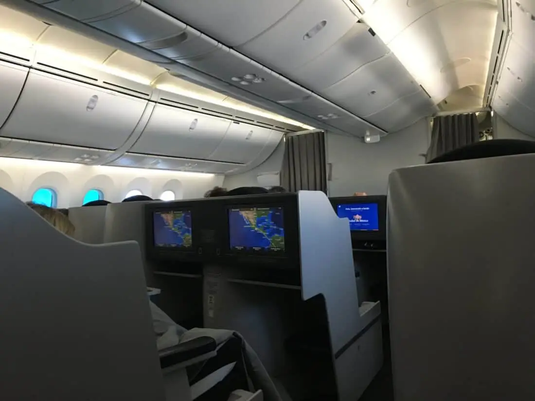 AeroMexico Business Class 788 Kabine