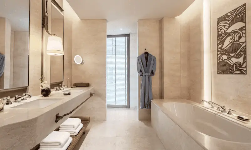 Waldorf Astoria Bangkok King Deluxe Bathroom
