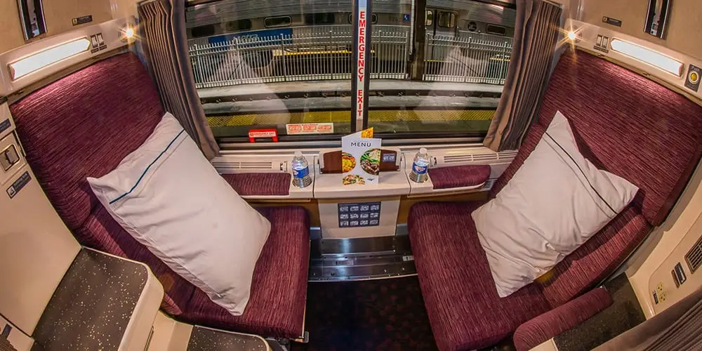 Roomette Seating Daytime