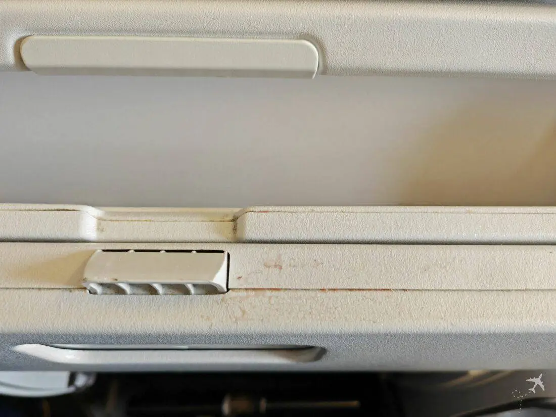 Air France Premium Eco B777 Tisch Dreck