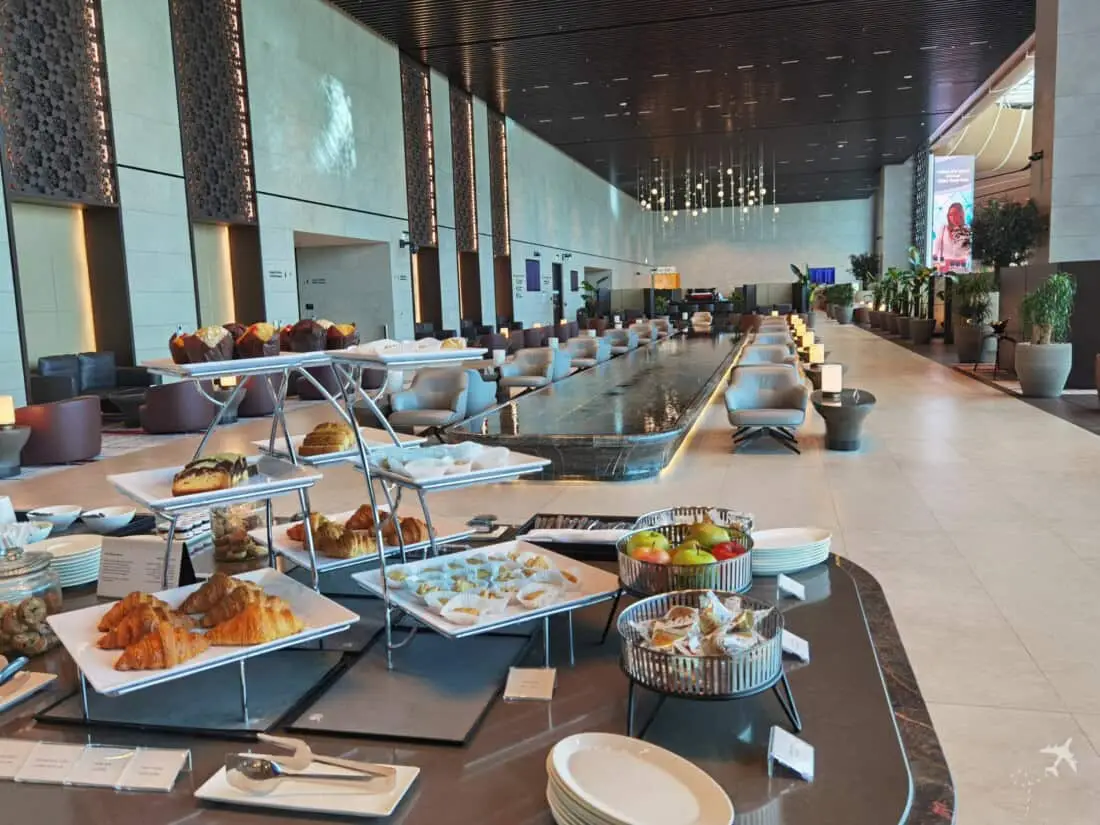 QR Al Mourjan Lounge DOH Garden Kleine Snacks