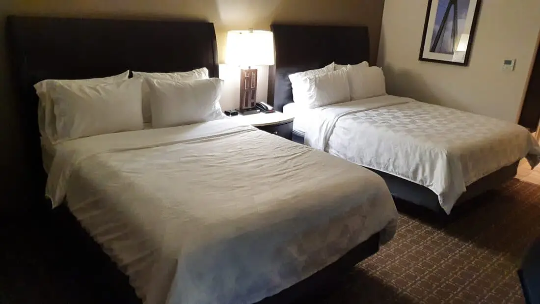 holiday inn charleston room