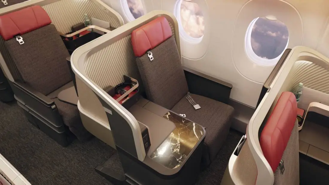 Neue LATAM Business Class Boeing 777