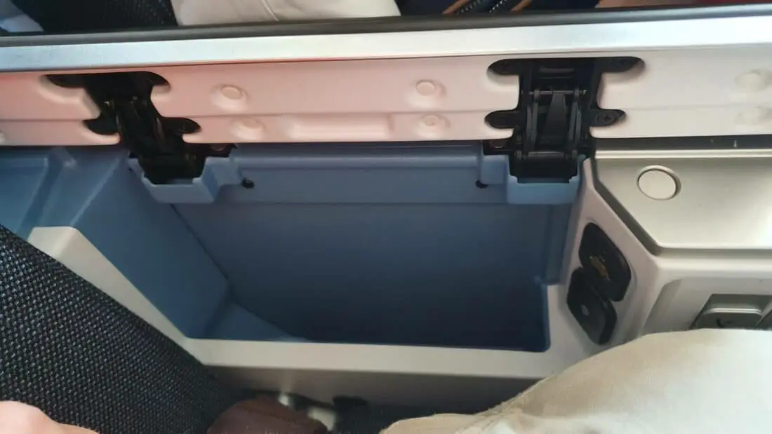 klm premium staufach