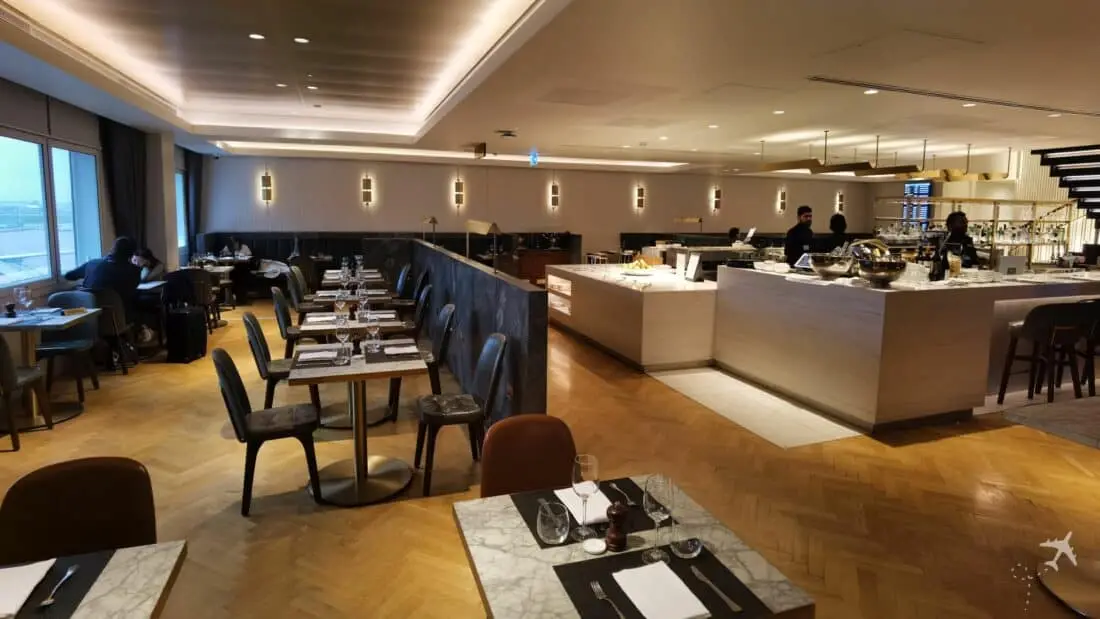 QF Lounge LHR Essbereich 1
