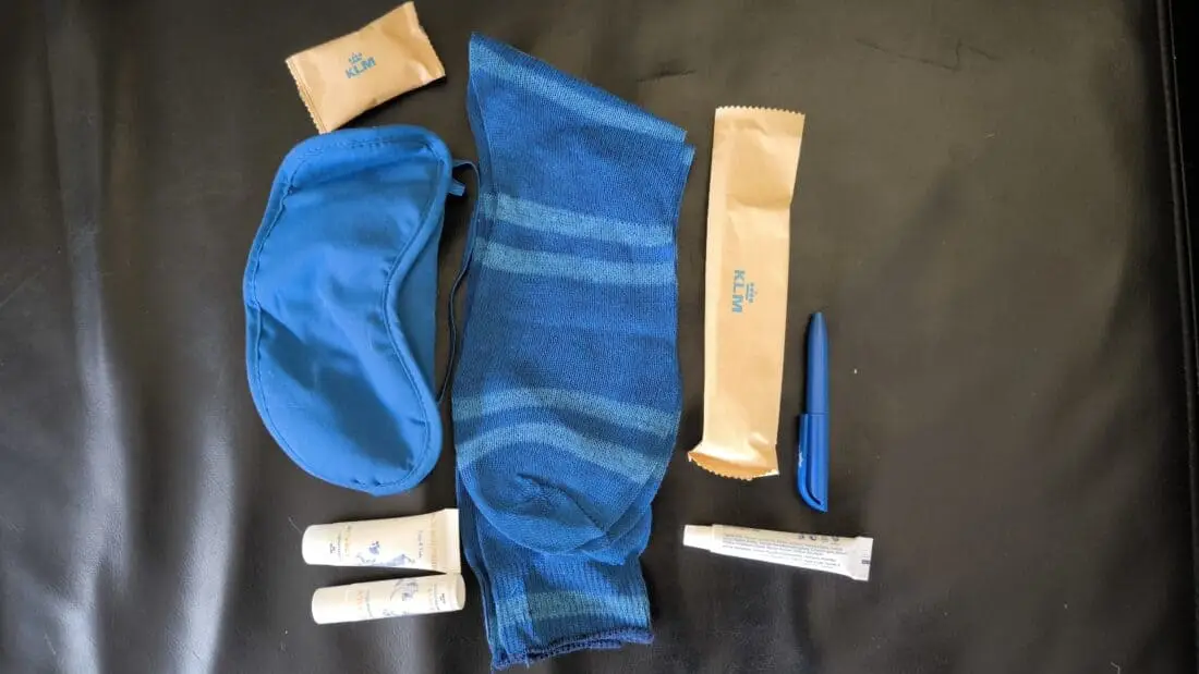 klm amenity kit content