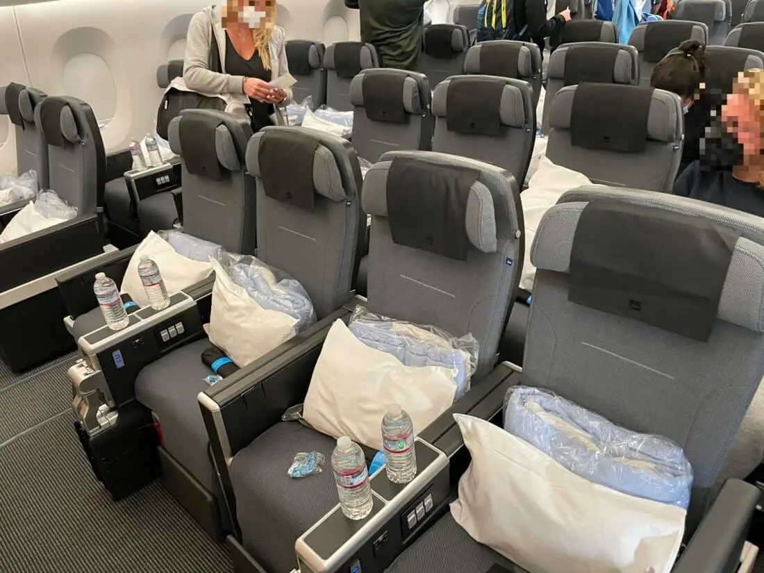 SAS Premium Economy LAX CPH Review PE Kabine