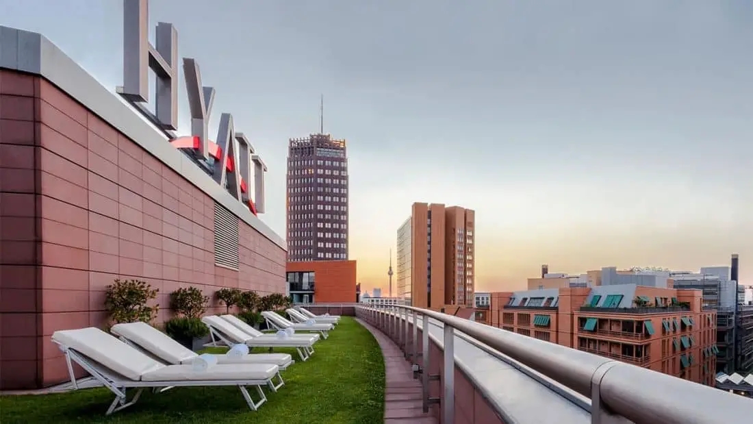 Grand Hyatt Berlin Spa Dachterrasse