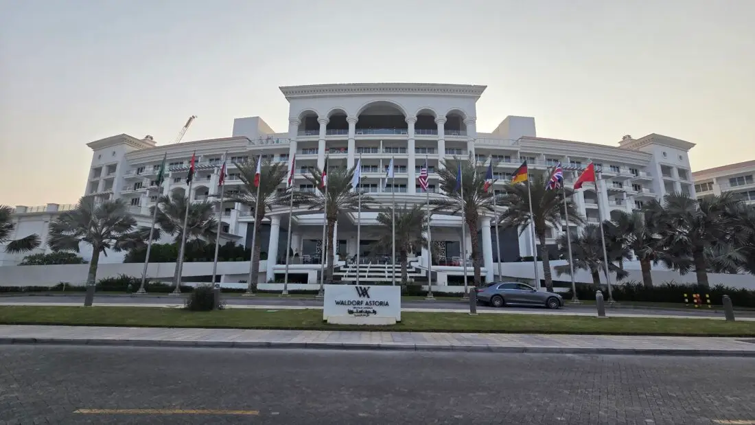 Waldorf Astoria Palm Jumeirah facade