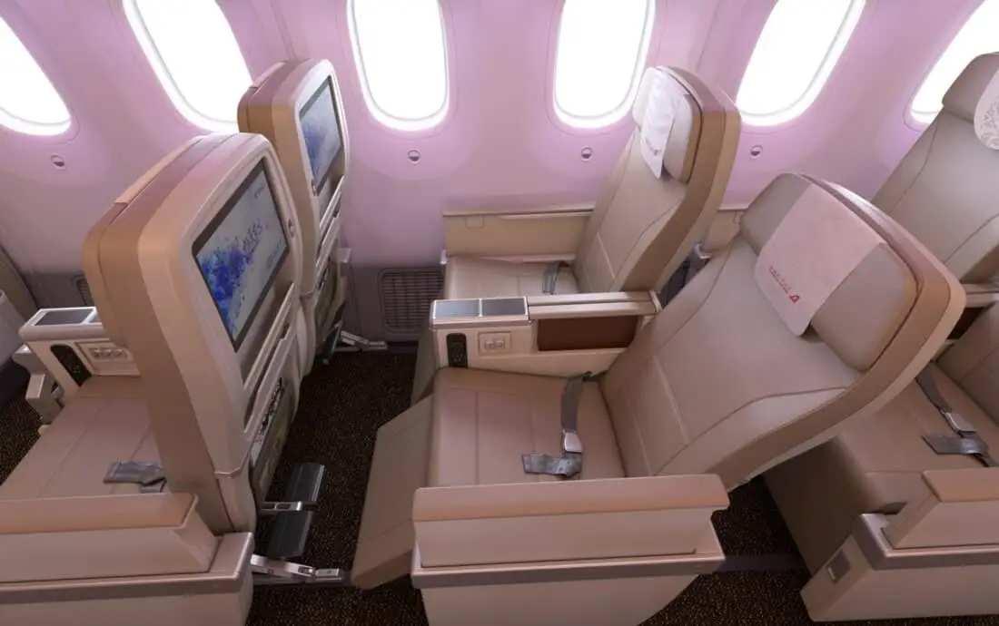 China Eastern Premium Economy 787 Beinstuetze