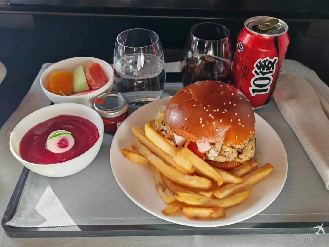 CX Aria Suite 777 Burger