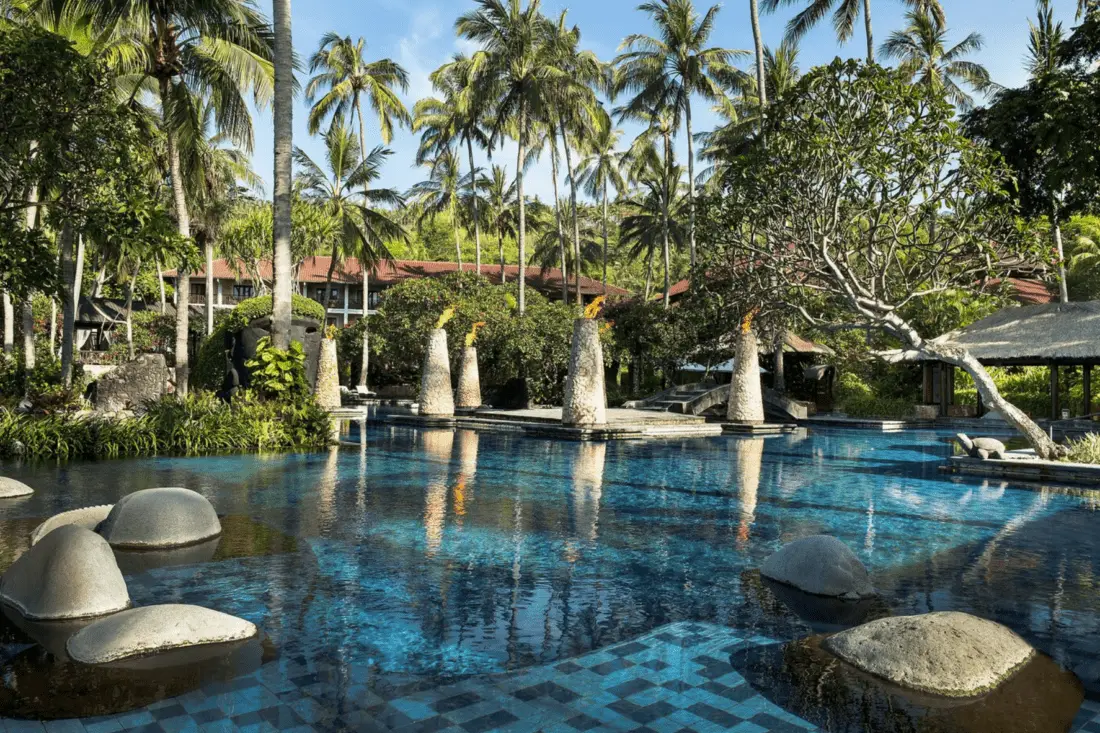 sheraton lombok pool