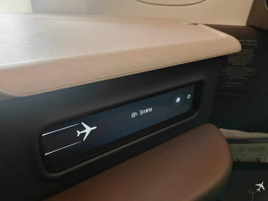 CX Aria Suite 777 Mini Bildschirm