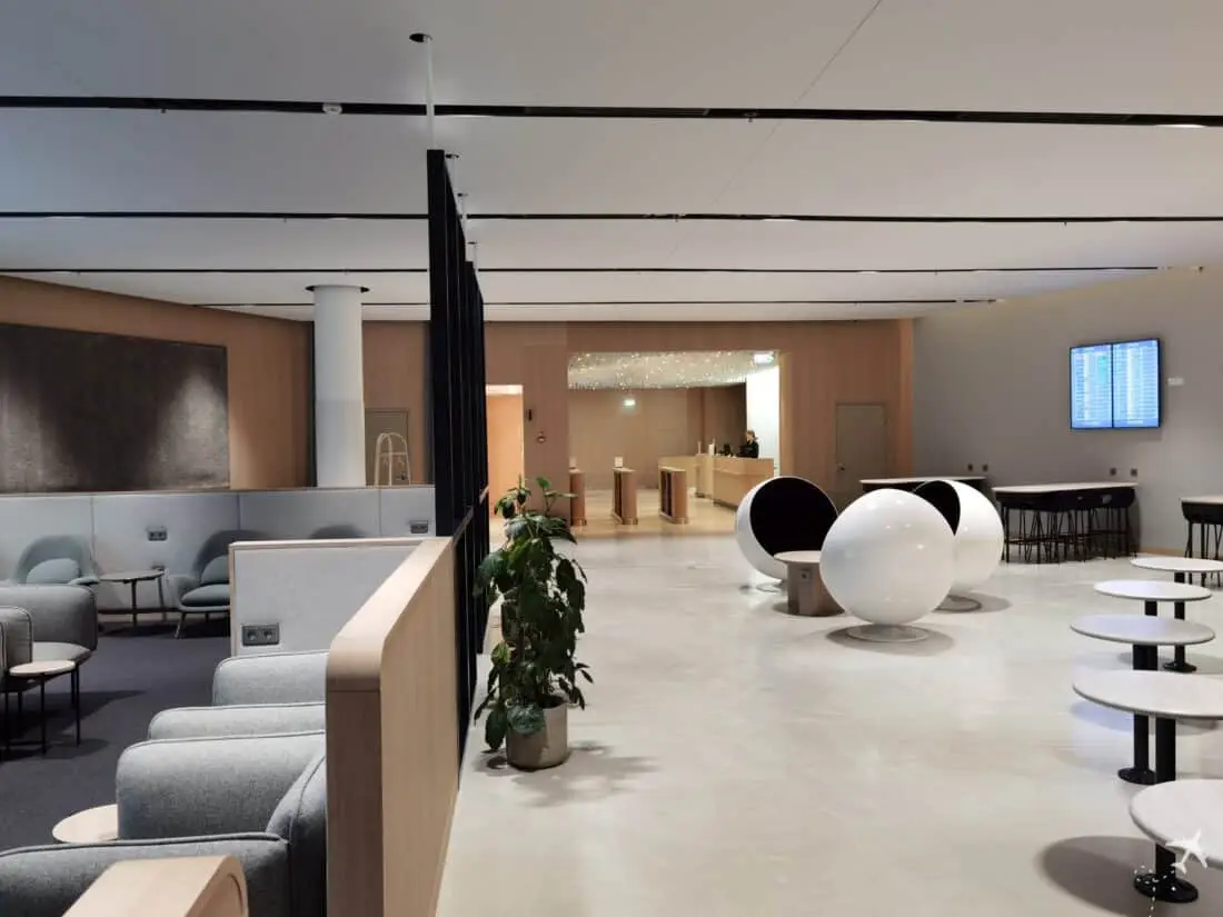 Finnair Business Lounge Helsinki Eingang