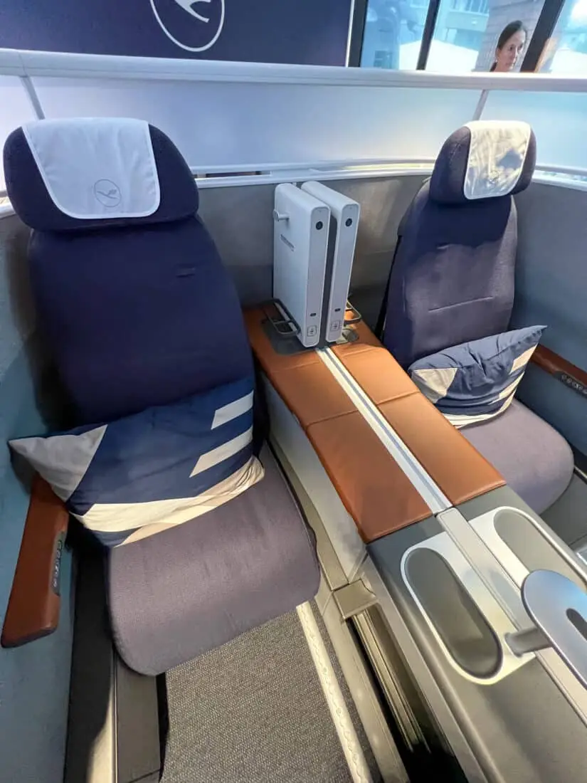 Lufthansa Allegris Business Class hochkant