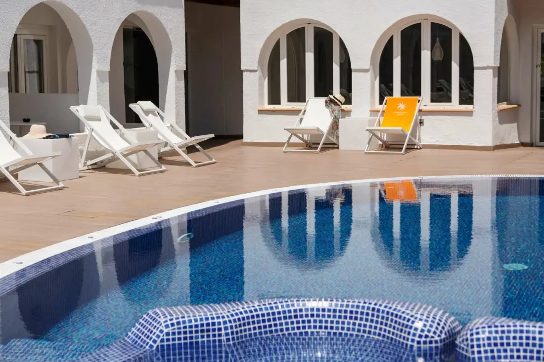 r2 bahia cala ratjada pool