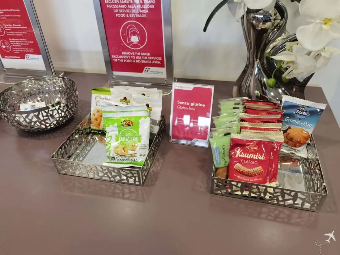 Trenitalia Lounge Neapel Snacks