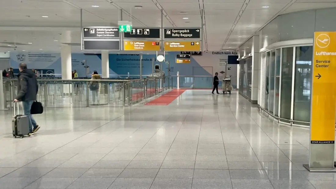 Zugang Lufthansa First Class Check-in