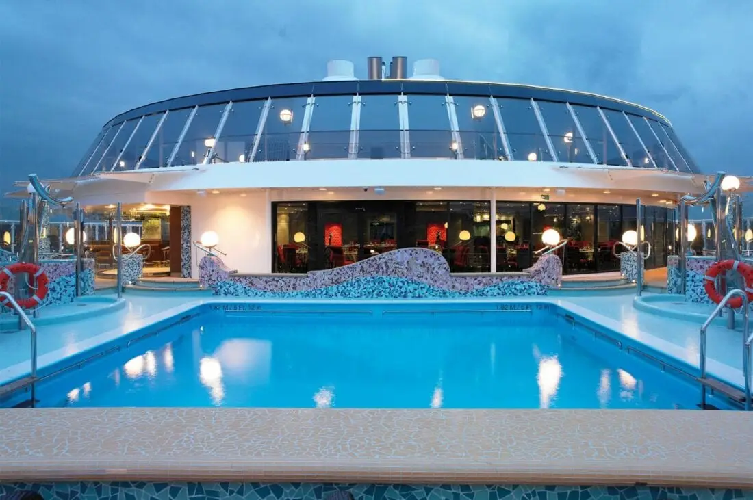 msc fantasia pool