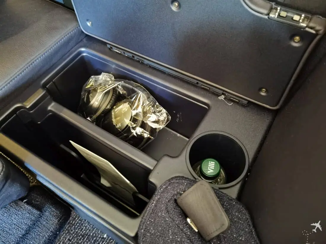 Finnair Business Class HEL JFK Stauraum