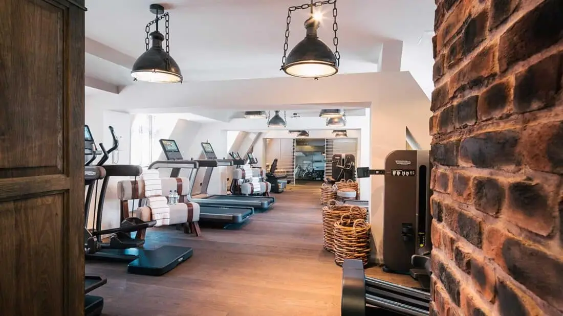 Vier Jahreszeiten Hamburg Gym