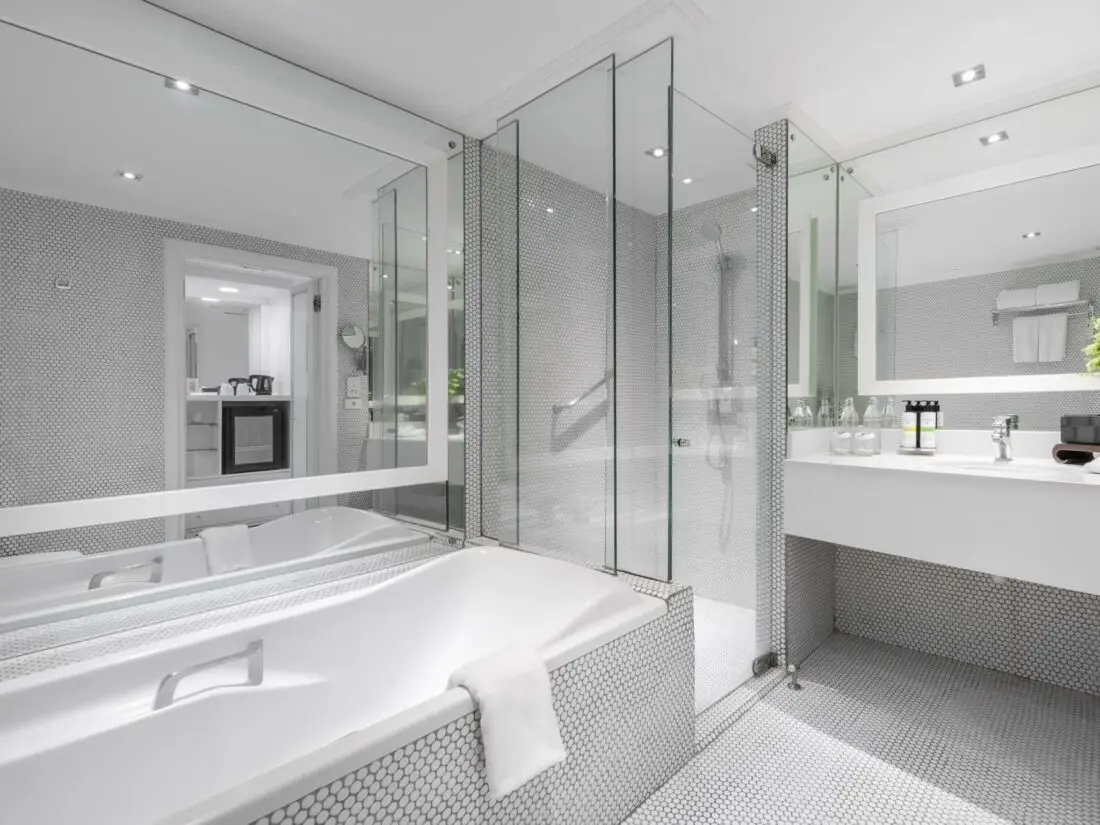 pullman bangkok hotel g deluxe bathroom