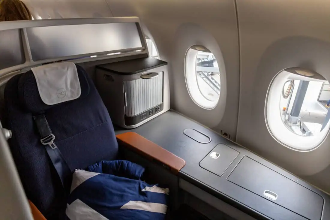 Lufthansa Allegris Business Suite Fenster 2A