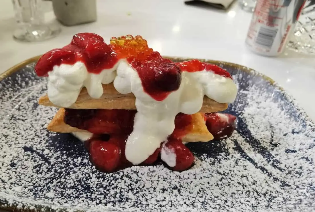 AA F Lounge LHR Mille Feuille