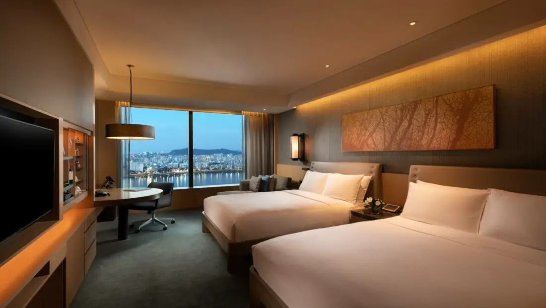 conrad seoul executivequeenbedroomnight