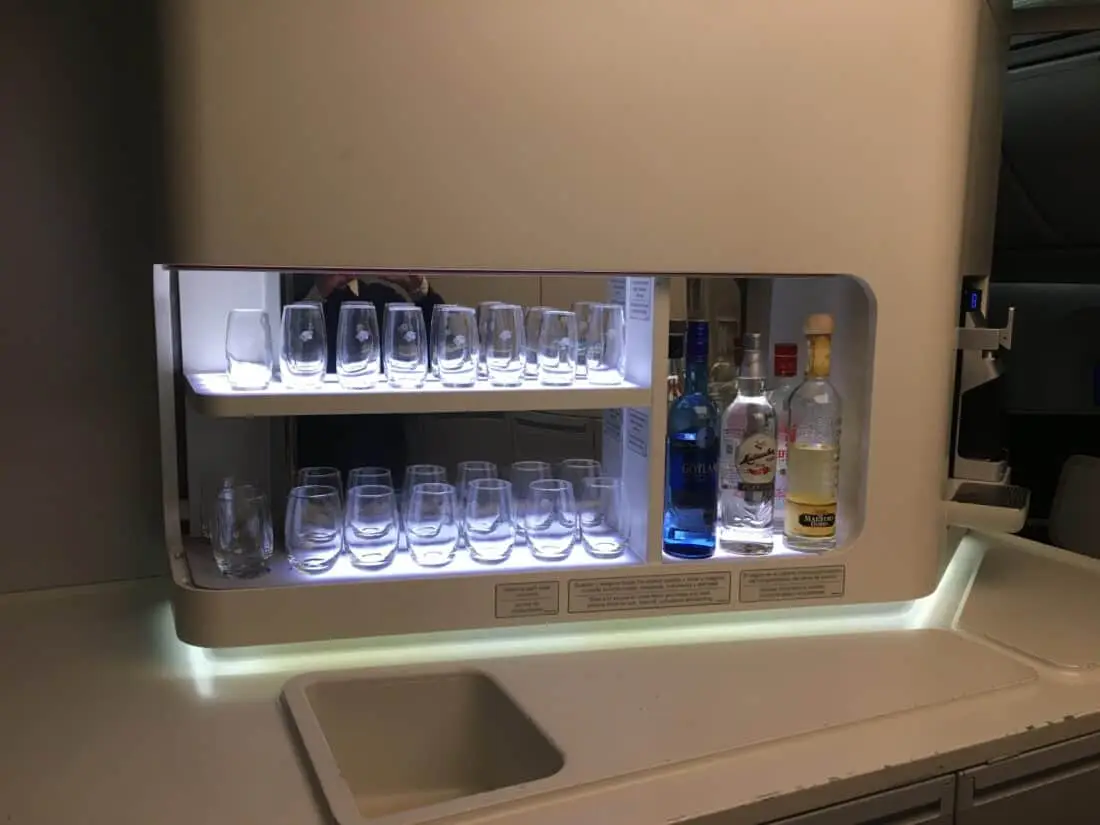 AeroMexico Business Class 789 Open Bar