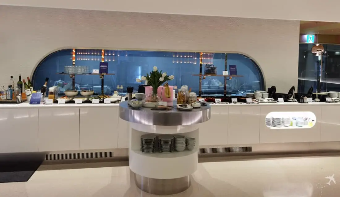 Oneworld Lounge ICN Buffet